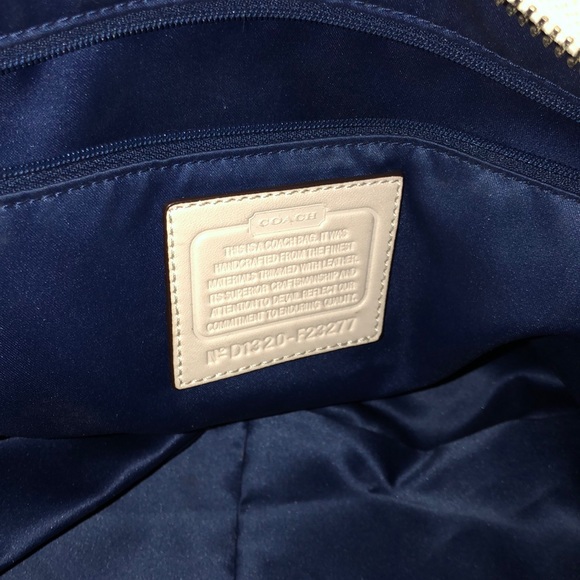 Coach east west tote - Picture 5 of 5